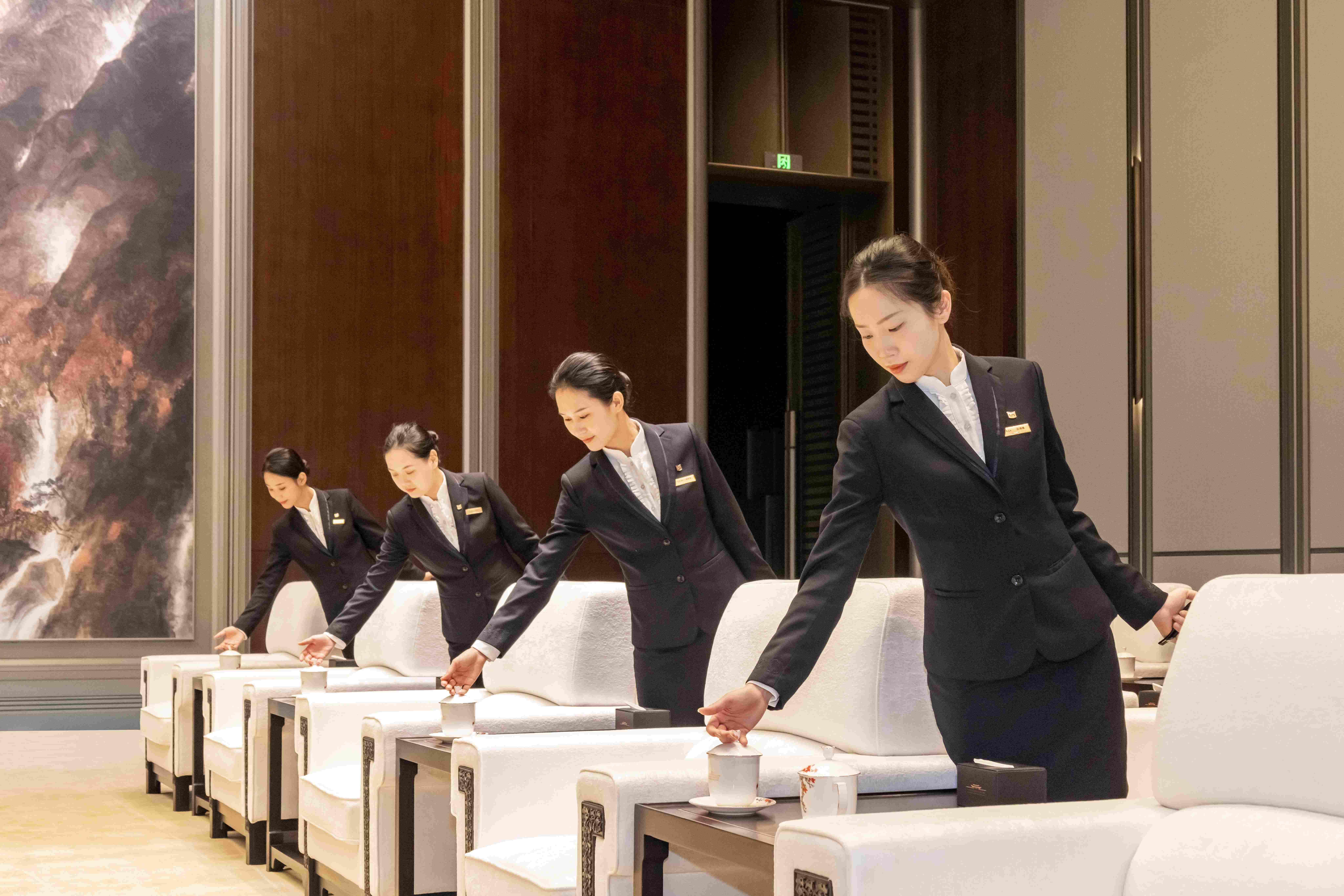 白云國際首次承接萬人學(xué)術(shù)會議丨展現(xiàn)高品質(zhì)廣州服務(wù)