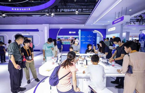 作業(yè)幫攜學(xué)習(xí)機等智能學(xué)習(xí)產(chǎn)品亮相2023服貿(mào)會